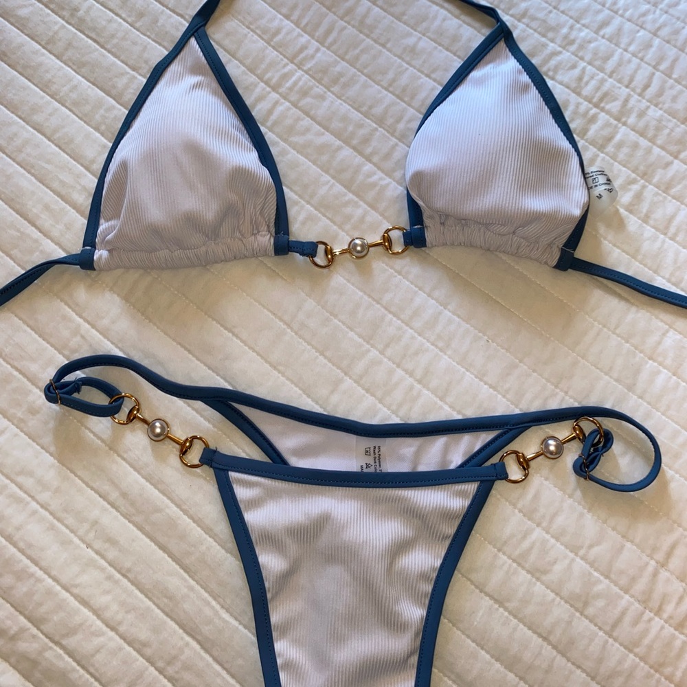 Cute bikini NEVER WORN